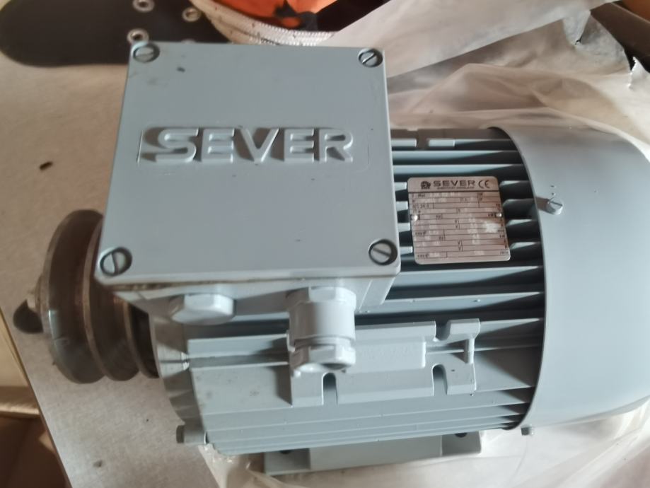 Prodam Fazni Elektro Motor Sever Kw