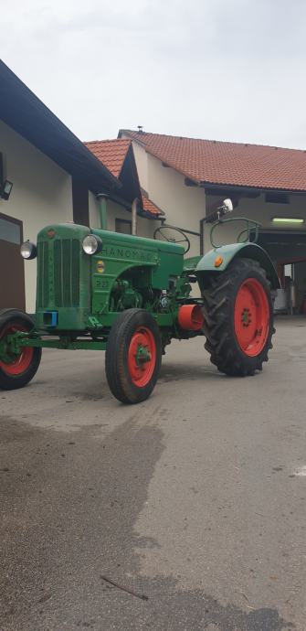 Kupim Traktor Znamke Eicher Man Porsche Fendt Deutz Fahr Ipd