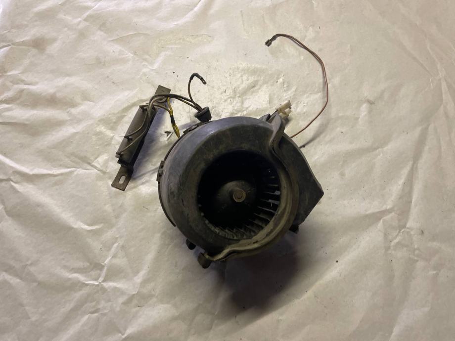 321819021 BOSCH GRELEC KABINE KABINSKI VENTILATOR VW AUDI