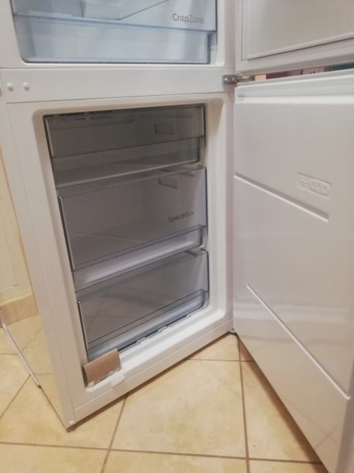 Hladilnik Z Zamrzovalnikom Gorenje No Frost