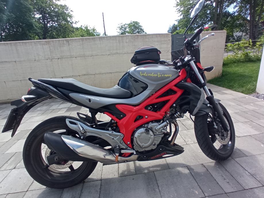 Motor Suzuki GLADIUS SV 650 Cm3 2016 L