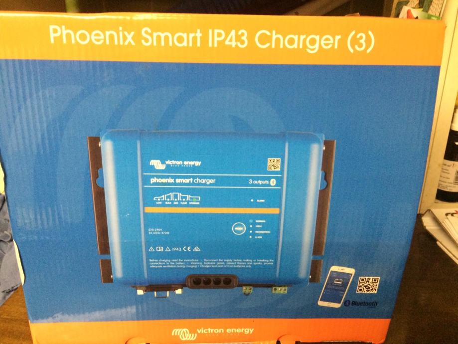 Victron Phoenix Smart Charger Ip Marine