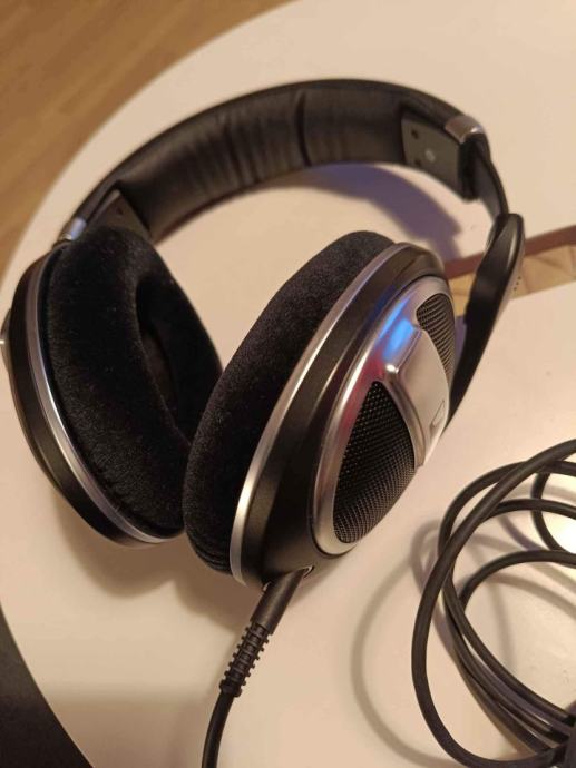 Žične slušalke sennheiser HD 599 special edition črne