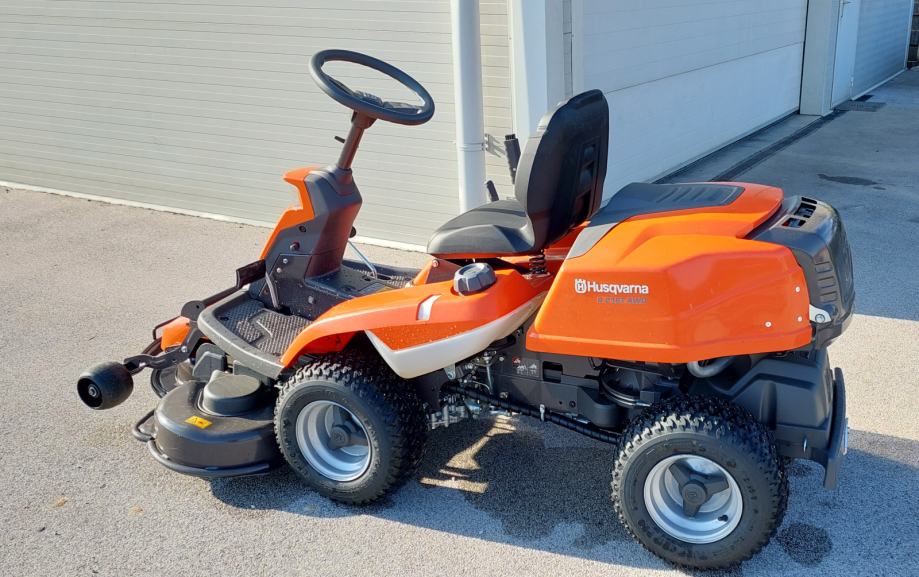 PRODAM RIDER R 216T AWD 4x4 HUSQVARNA S Kosilno Enoto TT 103