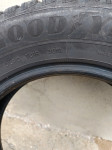 Pnevmatike Goodyear 185/65/15 zimska Količina: 4