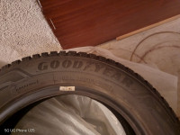 Pnevmatike Goodyear 205/60/16 zimska Količina: 4