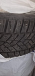 Pnevmatike Goodyear Ultra Grip Performance 235/45/18 zimske