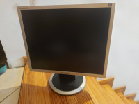 19" monitor Samsung SyncMaster 940N , 19 colski MONITOR