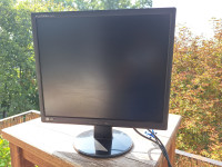 LG LCD monitor 19''