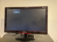 LCD monitor Samsung SyncMaster P2350