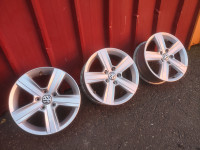 3 KOS ORIGINAL ALU PLATIŠČA VW GOLF 16col 5x112 ET46 s.n.:5G0601025BN