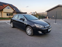 Opel Astra 1.4 TURBO COSMO