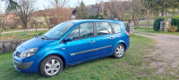 Renault grand scenic team-family