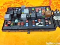 Opel insignia A varovalke (fuse box)ohišje