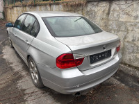 bmw 320d in 320i po delih