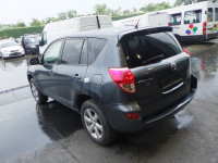 Toyota RAV4 2.2D po delih