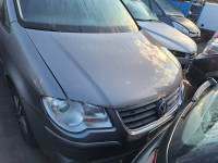 Volkswagen Touran 2.0 ECOFUEL LPG L.2009 PO DELIH