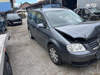 VW Touran 2005 po delih