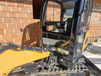 Prodam mini bager kubota kabo 1.8t