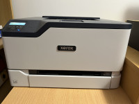 Barvni laserski tiskalnik xerox C230