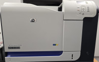 Laserski barvni tiskalnik HP Color LaserJet CP3525x