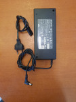 AC ADAPTER ZA PRENOSNIK SONY 19,5 V 6,2A