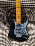 Električna kitara oblika stratocaster