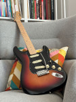 Fender Stratocaster American Deluxe 2008, original 57/62 magneti