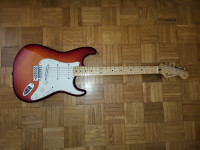 Fender stratocaster standar Sienna sunburst