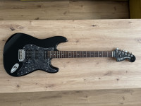 Squier by Fender Standard Strat HSS Special Edition, Black Mirror