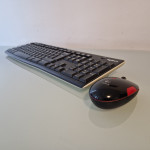 Logitech K270 brezžična tipkovnica plus miška