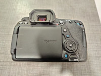 CANON EOS 80D BODY