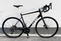 Cestno kolo CUBE ATTAIN Race - Shimano 105