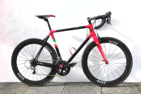 Colnago C64 z Ultegro in Zipp440