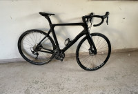 Pinarello paris disc 56