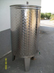 Inox sod za vino (sok....) 250 litrov s pokrovom