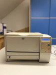 Retro tiskalnik HP LaserJet 2300, črno-beli laserski printer