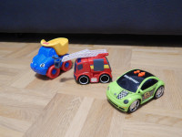 Otroške igrače (kocke za zlaganje, avtomobilčki, Hape domino...)