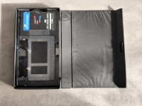 VHS kasetni adapter za predvajanje mini kaset VHS-C Nordmende Z 150