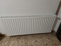 RADIATOR 140 cm x 60 z TERMOSTATSKO GLAVO