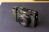 Fujifilm x100v - black