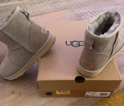 UGG Mini classic II