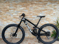 Trek slash