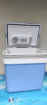 Električna hladilna torba, skrinja  220 v ,12 v