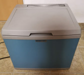 Hladilna torba skrinja box hladilnik na plin 12V in 220V