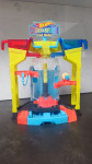 Hot Wheels GRW37 Colour Changing Car Wash Play Set