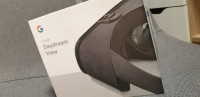 Google Daydream View, VR očala in kontroler