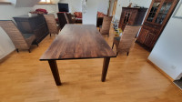 Jedilna miza + 8 stolov
