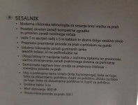 Sesalnik 850W, brez vrečke