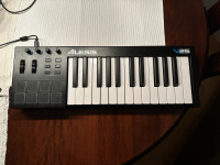 Alesis V25